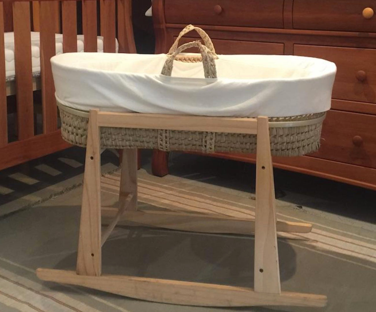 Features to Look For in a Moses Basket