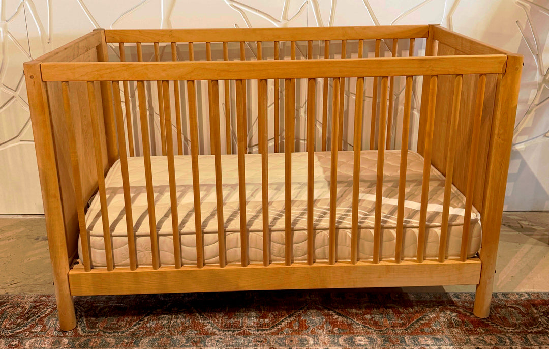 Childspose Panel Crib (Floor Display)