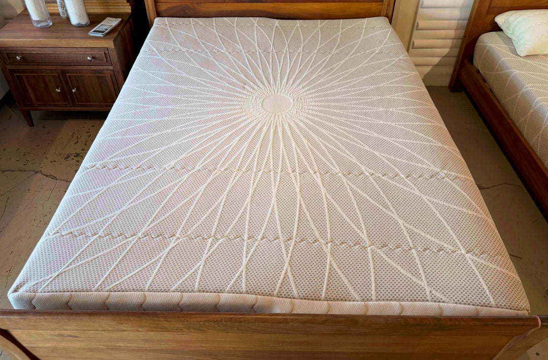 13" Queen 4-Layer Organic Latex Mattress (Floor Model)